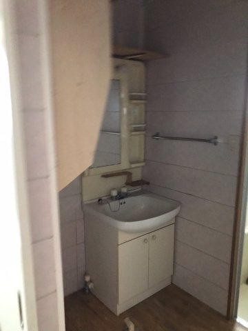和歌山市鷹匠町1丁目・中古戸建2棟・54693の洗面所|建物2