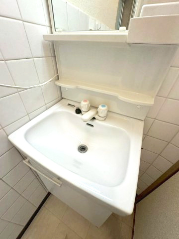 杭ノ瀬戸建の洗面所