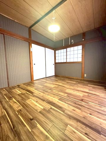 杭ノ瀬戸建の居間・リビング