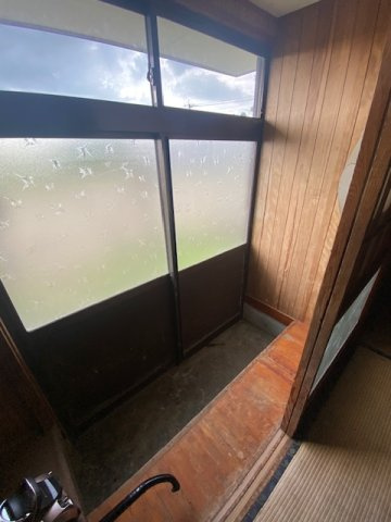北諸県郡三股町大字長田の中古一戸建の玄関|西側玄関