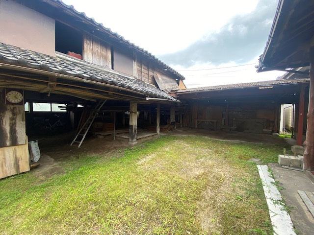 北諸県郡三股町大字長田の中古一戸建の庭