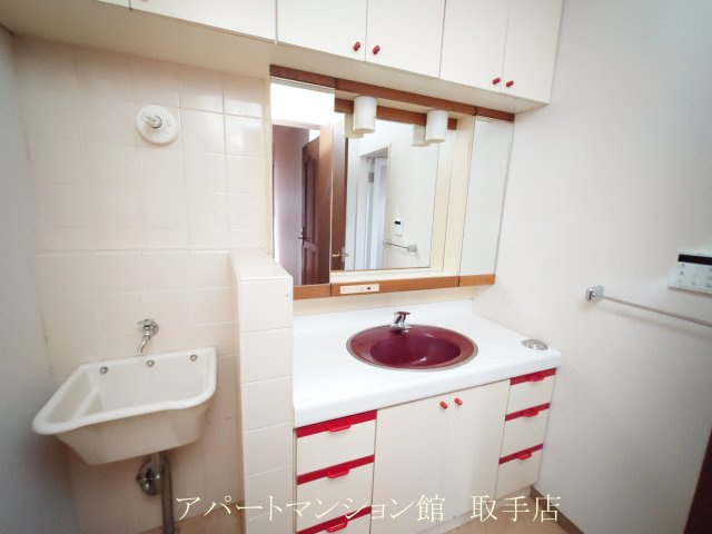 トータスレジデンスの独立洗面台