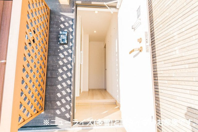 シエロガーデン柏崎Ｃの玄関|きれいな玄関です