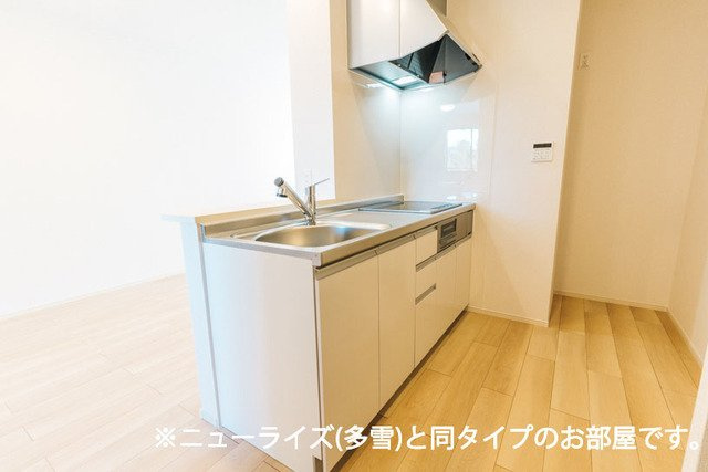 ヒカルサ柏崎ノースⅡのキッチン|使いやすいキッチンです