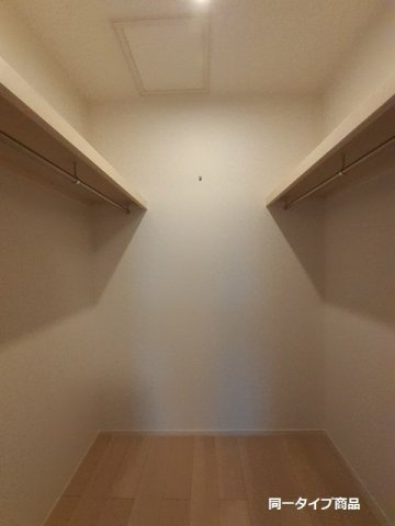 シエロガーデン柏崎Ａの収納|ちょっとした収納スペースも充実しています