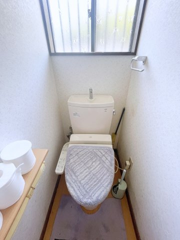 中古戸建　いわき市自由ヶ丘のトイレ|換気もしやすい窓付きで日当たりも良好です！