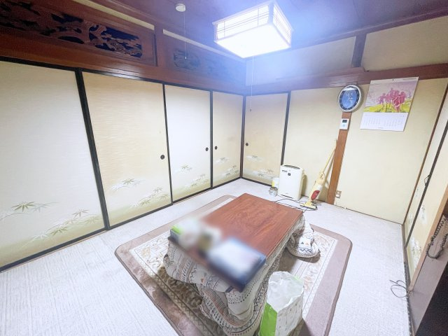 中古戸建　いわき市自由ヶ丘の居間・リビング|ゆったりとくつろげるリビングは家族の会話が自然と増える心地よい空間です！