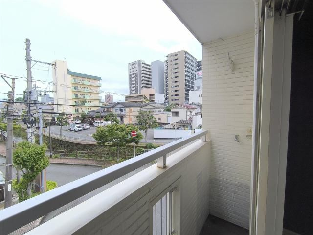 マキシム中央町のバルコニー