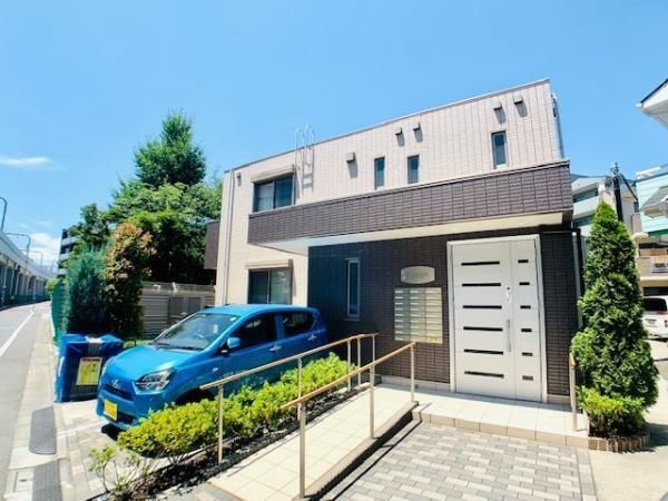 【エントランス】プレシャスカーサ　雑色  