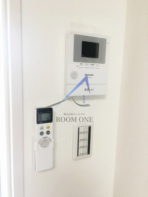 三ツ沢ルーエンハイムのセキュリティ|モニター付きインターホンです。