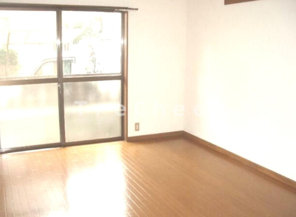 ヴィレッジニコスの居間・リビング