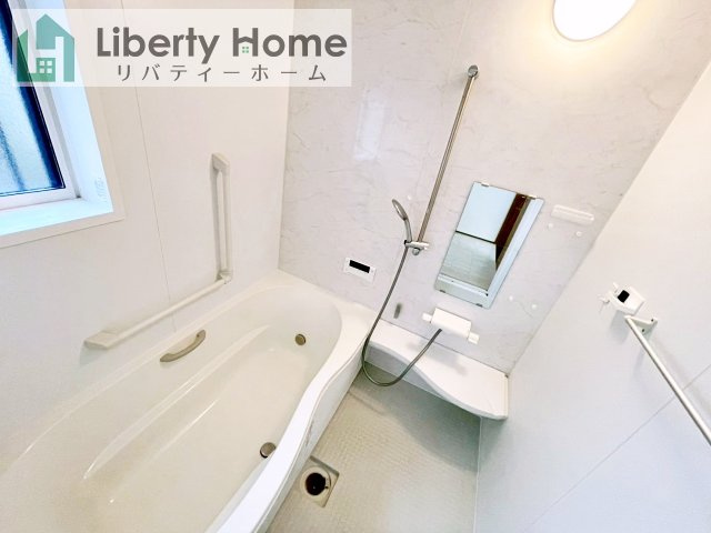 龍ケ崎市白羽１丁目　中古戸建の浴室