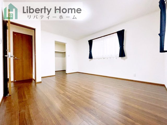 龍ケ崎市白羽１丁目　中古戸建の洋室