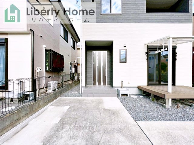 龍ケ崎市白羽１丁目　中古戸建のエントランス