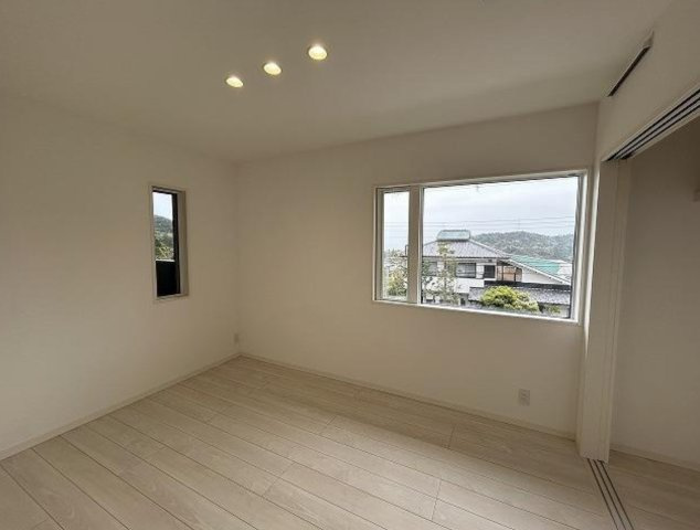 兵庫県芦屋市戸建オーナーチェンンジの洋室