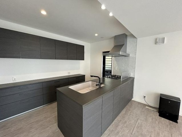 兵庫県芦屋市戸建オーナーチェンンジのキッチン