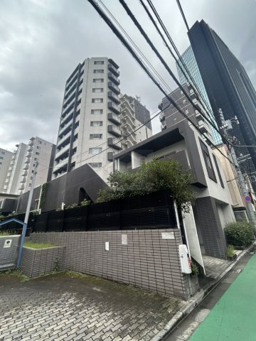 ダイナシティ西新宿の外観