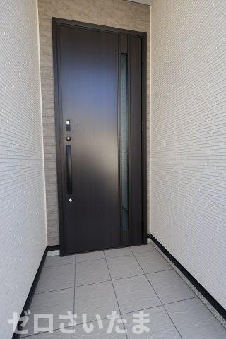 《仲介手数料無料》西区三橋５丁目1071-1新築一戸建てリナージュの玄関|撮影日 2025年11月21日 11:50 晴れ