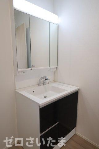 《仲介手数料無料》西区三橋５丁目1071-1新築一戸建てリナージュの独立洗面台|撮影日 2025年11月21日 11:50 晴れ