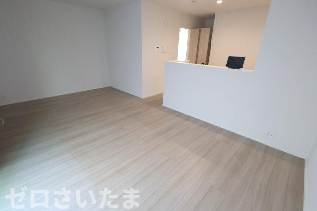 《仲介手数料無料》西区三橋５丁目1071-1新築一戸建てリナージュの居間・リビング|撮影日 2025年11月21日 11:50 晴れ