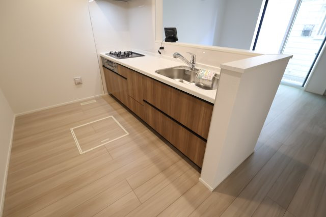 《仲介手数料無料》西区三橋５丁目1071-1(1号棟)新築一戸建てリナージュのキッチン|撮影日 2025年11月21日 11:50 晴れ