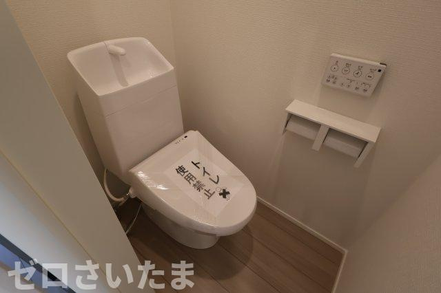 《仲介手数料無料》西区三橋５丁目1071-1新築一戸建てリナージュのトイレ|撮影日 2025年11月21日 11:50 晴れ