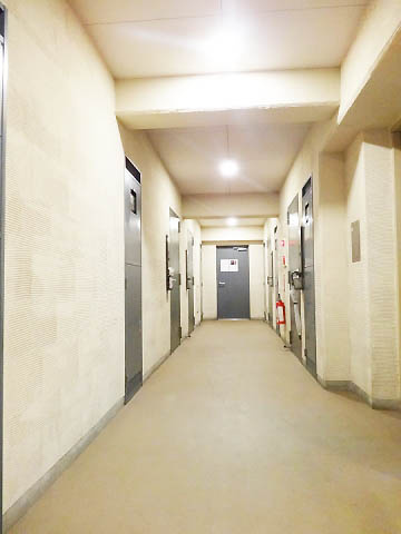新宿区上落合１丁目の賃貸マンションのその他共用部分|廊下☆