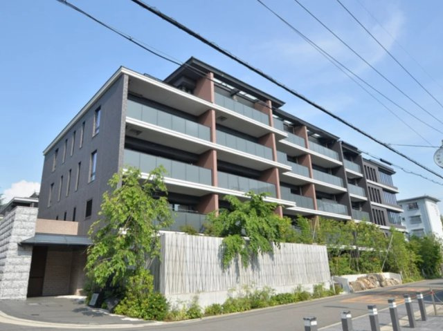 ライオンズ伏見桃山指月城の外観