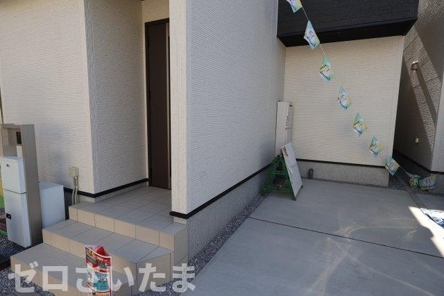 《仲介手数料無料》西区三橋５丁目1071-1新築一戸建てリナージュの玄関|撮影日 2025年11月21日 11:50 晴れ
