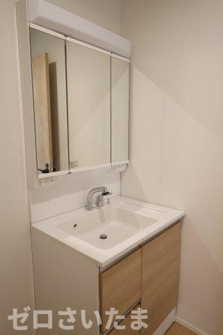 《仲介手数料無料》西区三橋５丁目1071-1新築一戸建てリナージュの独立洗面台|撮影日 2025年11月21日 11:50 晴れ