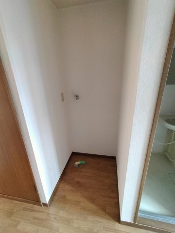 ベロウ駅前の設備