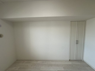 【洋室】 | エルシア東加賀屋