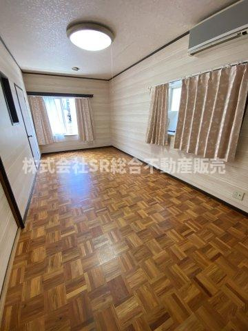 中石切町1丁目中古戸建の子供部屋|子供部屋としても使い勝手の良いお部屋です