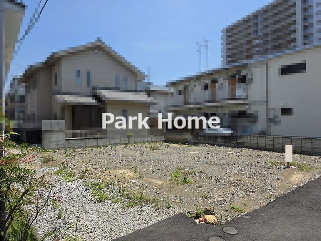 高知市旭町3丁目　新築戸建ての前面道路含む現地写真