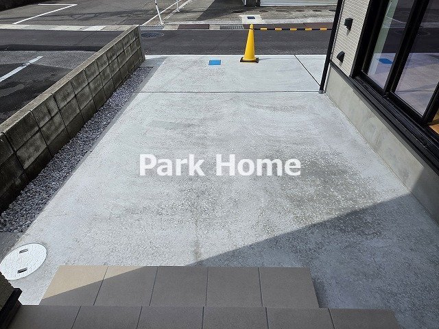 高知市旭町3丁目　新築戸建ての駐車場