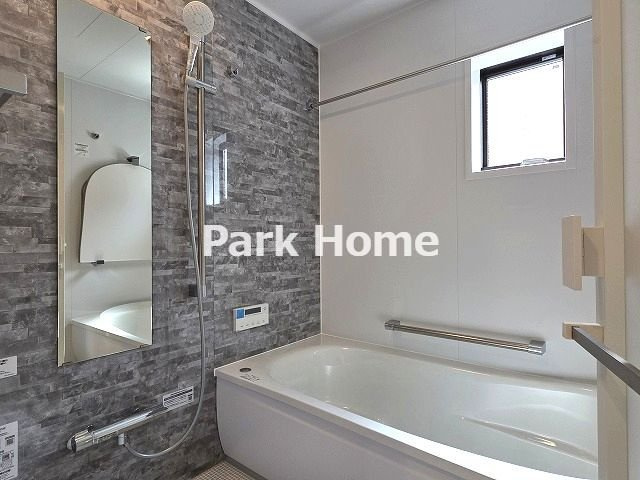 高知市旭町3丁目　新築戸建ての浴室