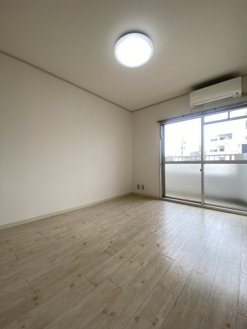 仲介手数料0円！K'sハウスの洋室