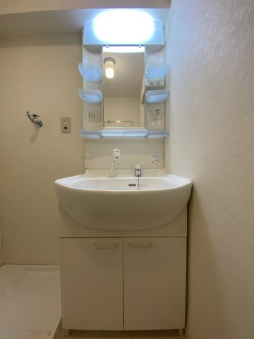 仲介手数料0円！K'sハウスの独立洗面台