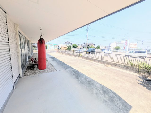 知立市新林町貸店舗のロビー