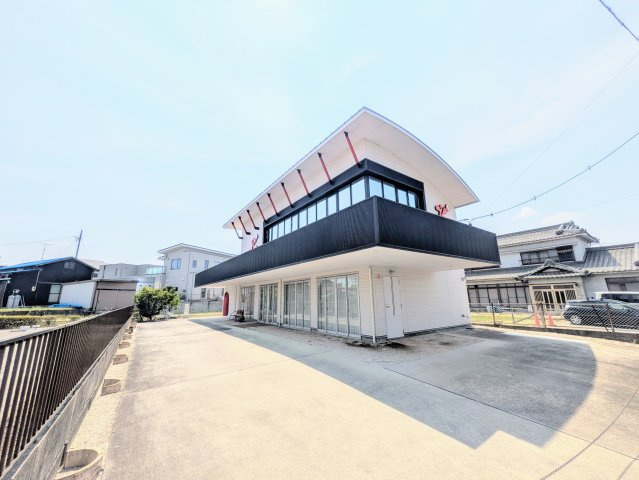 知立市新林町貸店舗の外観