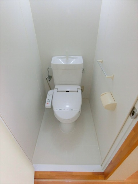 大阪市中央区森ノ宮中央１丁目の賃貸マンションのトイレ