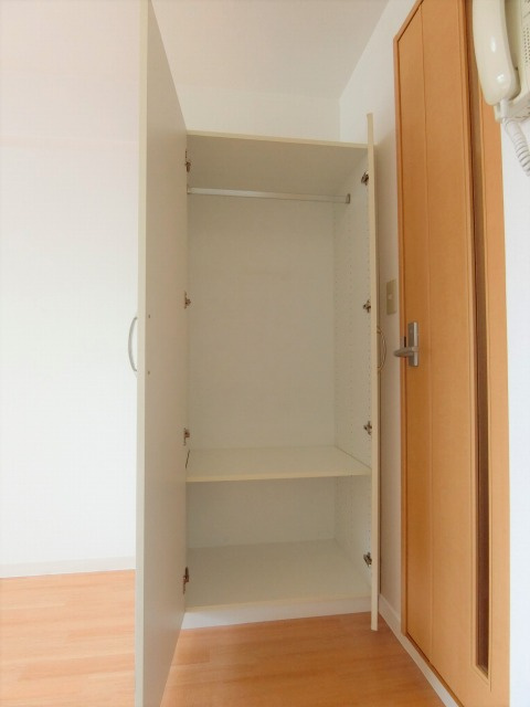 大阪市中央区森ノ宮中央１丁目の賃貸マンションの収納