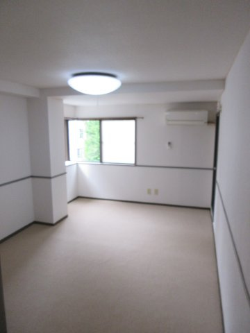 末吉町マンションの居間・リビング|末吉町マンション