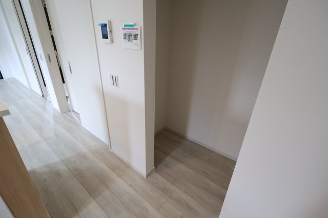 《仲介手数料無料》上尾市大字原市4230-5(全1戸)新築一戸建てZut PLUS+の収納|撮影日 2025年9月4日 14:10 曇り