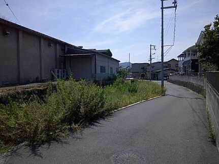 安芸郡熊野町城之堀１丁目 土地の前面道路含む現地写真