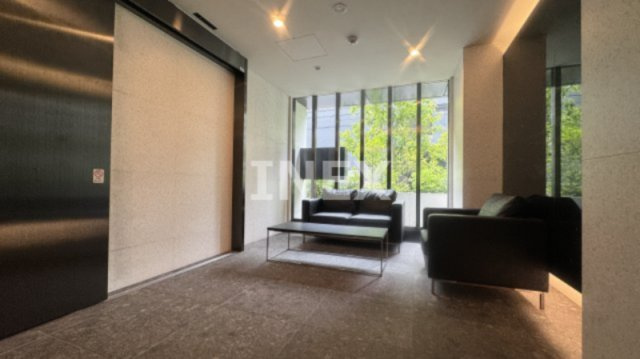 横浜市中区翁町２丁目の賃貸マンションのロビー