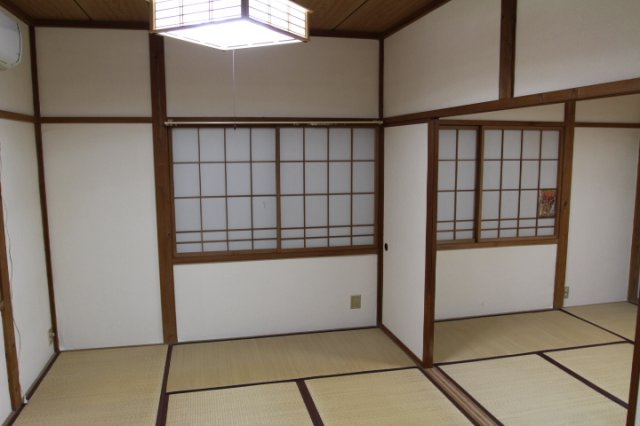 前沢アパートの和室