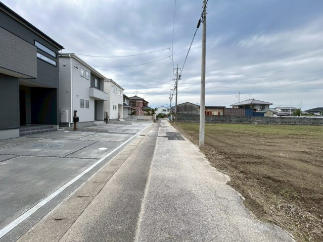リーブルガーデン　一宮市西大海道　全3区画分譲の前面道路含む現地写真|■前面道路　■ヤマダ不動産　株式会社リライフ　
■夢のマイホーム購入をフルサポートします！