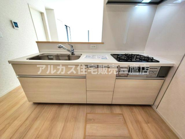 三鷹市大沢５丁目の新築一戸建のキッチン