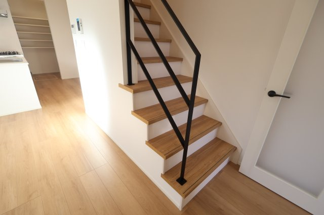 《仲介手数料無料》中央区上落合７丁目2-1新築一戸建てメルディアの内装|撮影日 2025年11月1日 15:00 晴れ